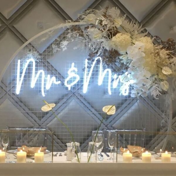 mr & mrs neon sign